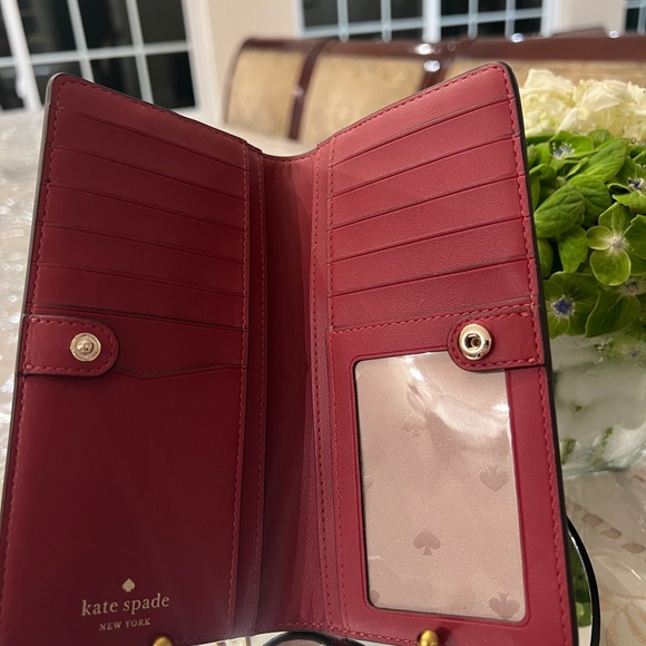 Kate spade ~ Madison Large Slim Bifold Wallet - NWOT - Picture 4 of 4
